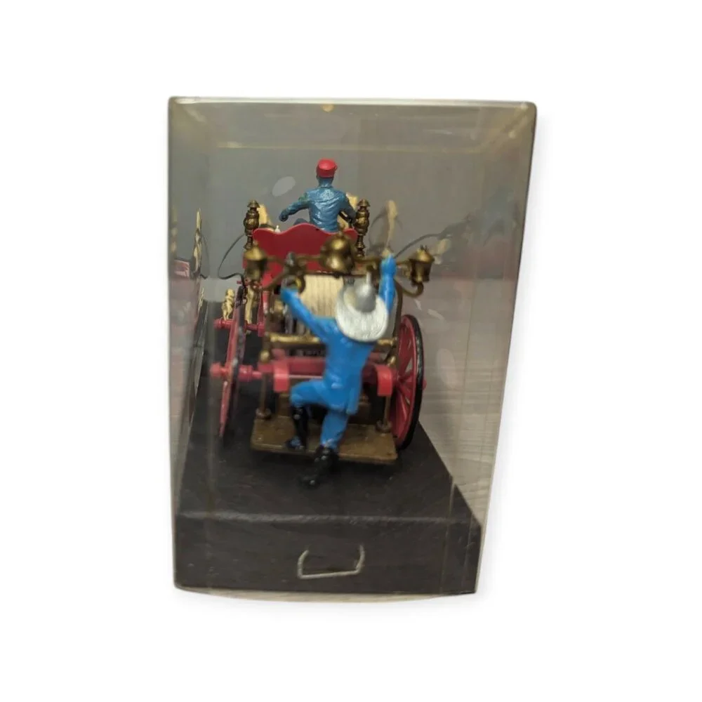 Vintage Fire Fighting Hose Reel Plastic Model 7.5